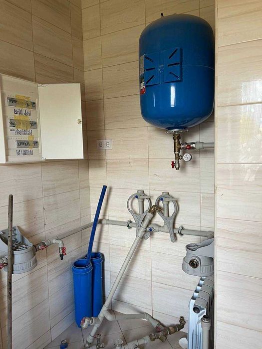 Будинок новий. Ремонт. 200м2. Нові Безрадичи/Обухівський р-н. 12 соток