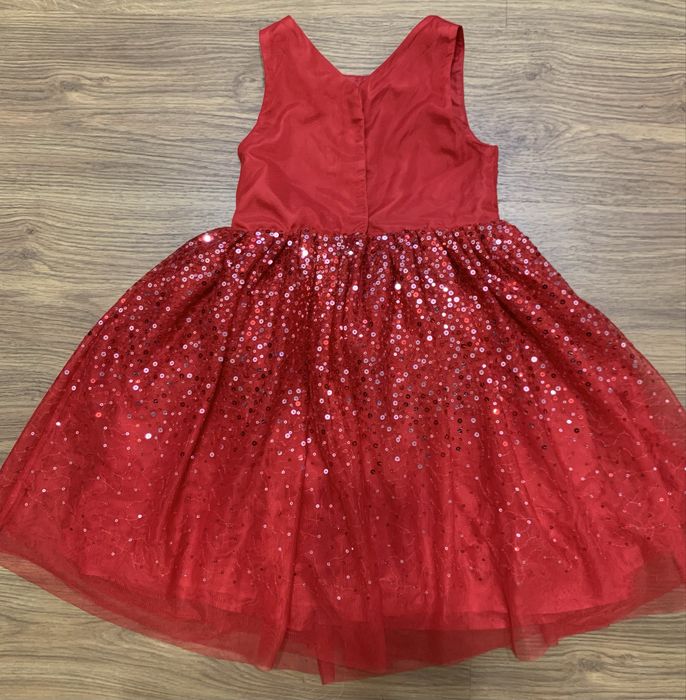 Святкова сукня для дівчинки