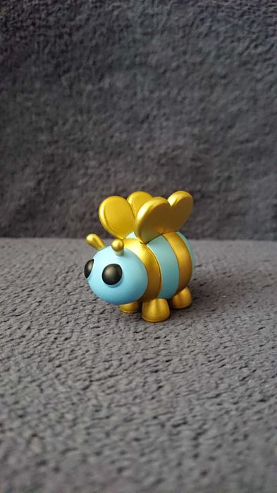 Figurka Roblox Queen Bee Adopt Me