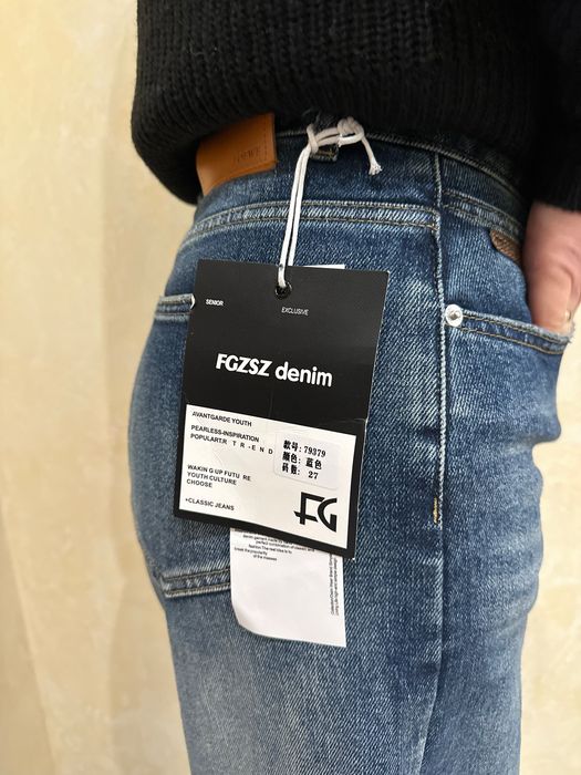 Джинси жіночі loewe