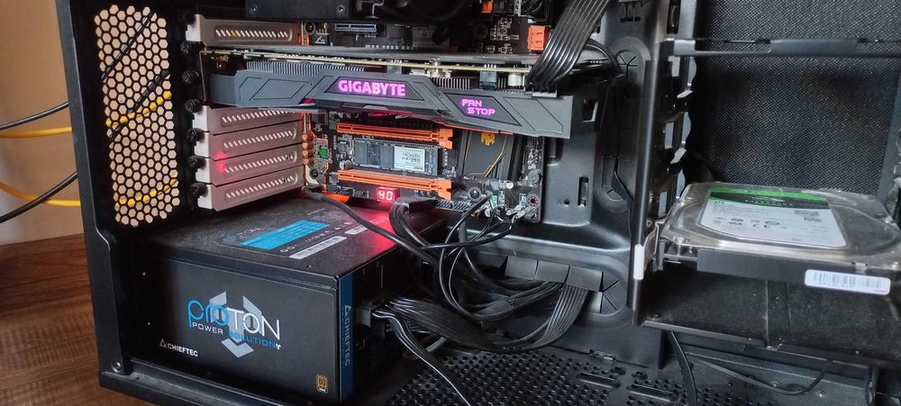 Універсальний ПК для ігор та роботи 10 ядер 64 ОЗУ SSD 1 TB HDD 2 TB