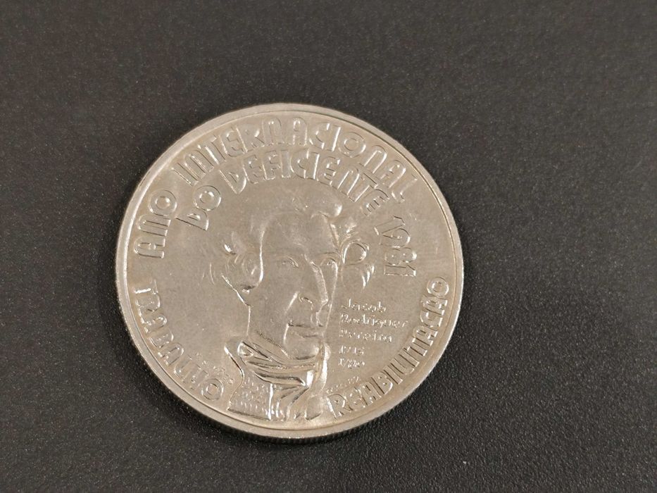 Moeda de 100 Escudos, 1981 ano Internacional do Deficiente
