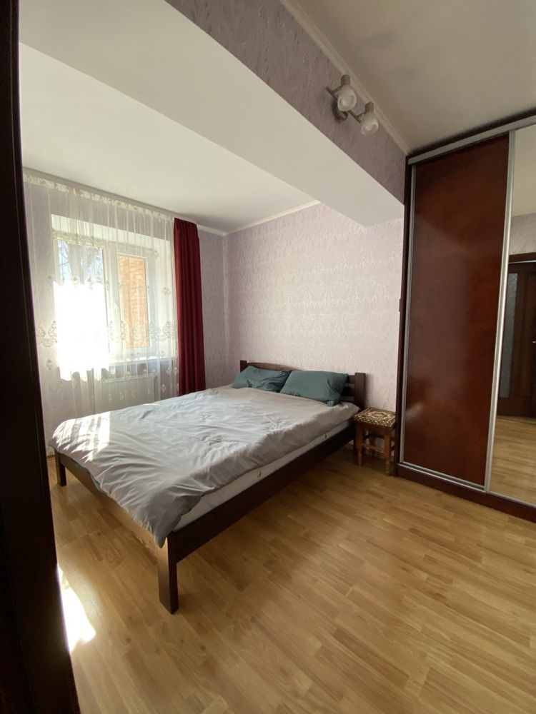 Продаж 3 кім в центрі міста