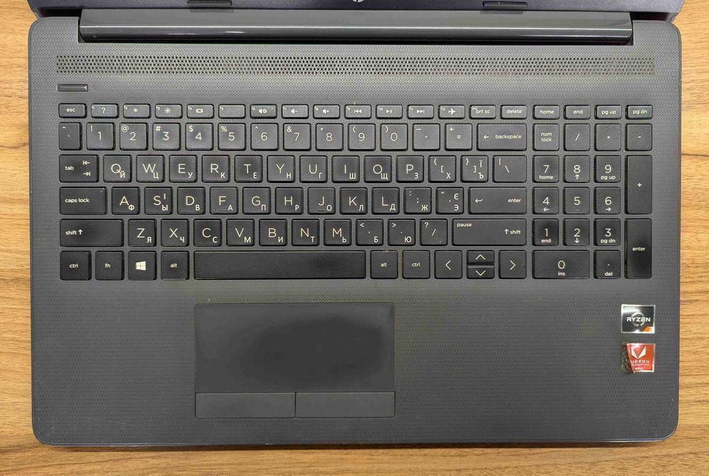 2443/HP 255 G7/15,6"/AMD Ryzen 3-3200U/256 GB SSD/RAM 8 GB/