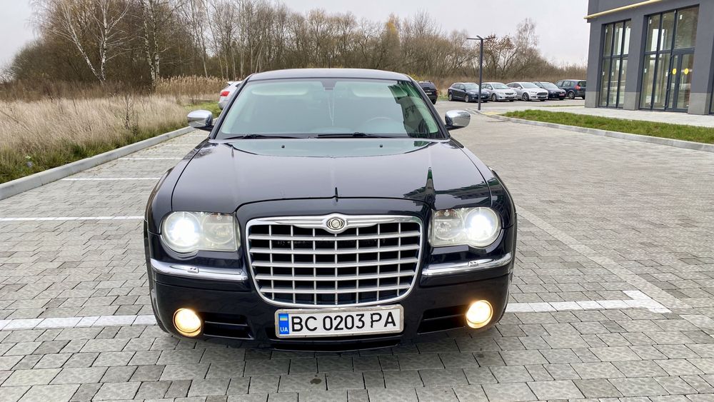 Продам Крайслер 300С