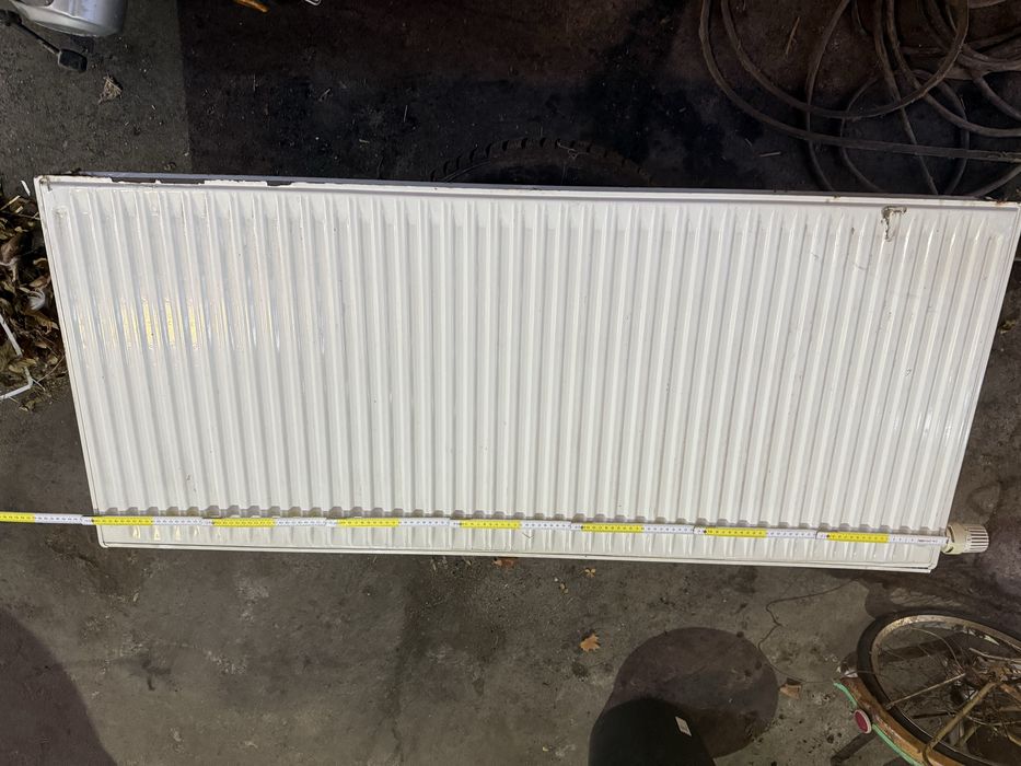 Centralne ogrzewanie grzejniki, pompa, zbiornik wyrownawczy, bijler