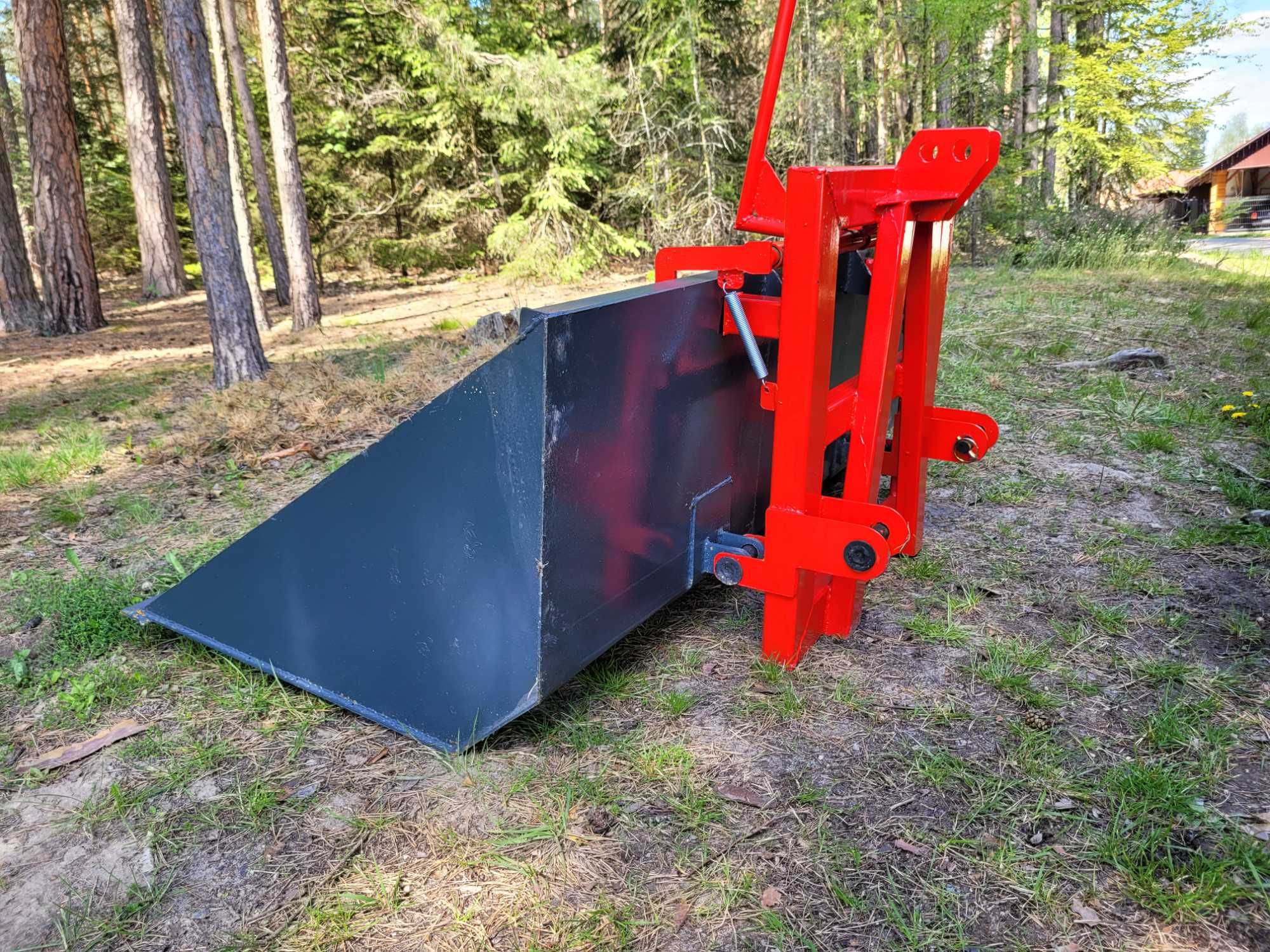Łyżka łycha szufla na tył ciągnika do ziemi/ gruzu do C-330 C-360