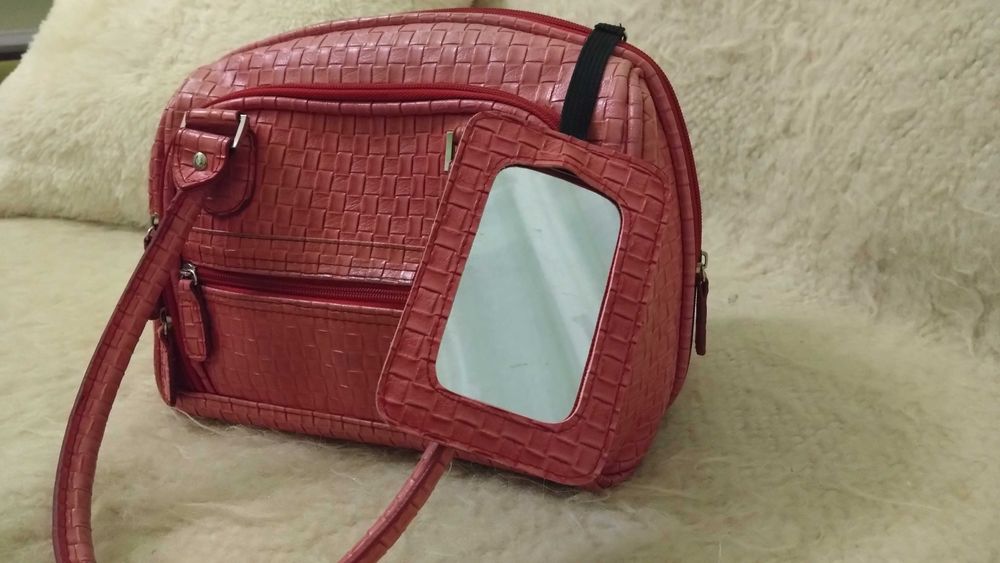 Сумка жіноча червона