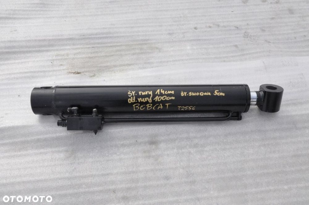 SIŁOWNIK BOBCAT T2556 DŁ. 100 CM