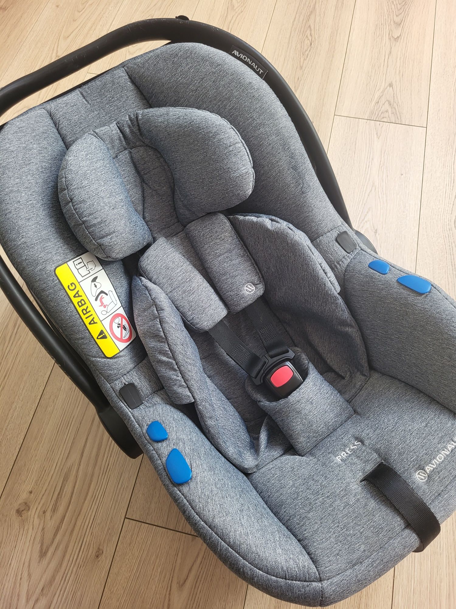 Fotelik samochodowy Avionaut Pixel 0-13 kg + baza