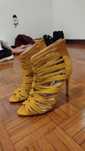 Sapatos zara novas cor linda