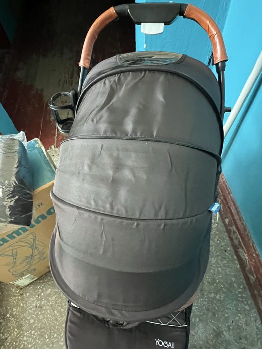 Прогулочна легка коляска