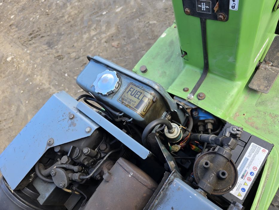 Minikoparke 800 kg Mitsubischi ME08b 1857 mth-2012 rok