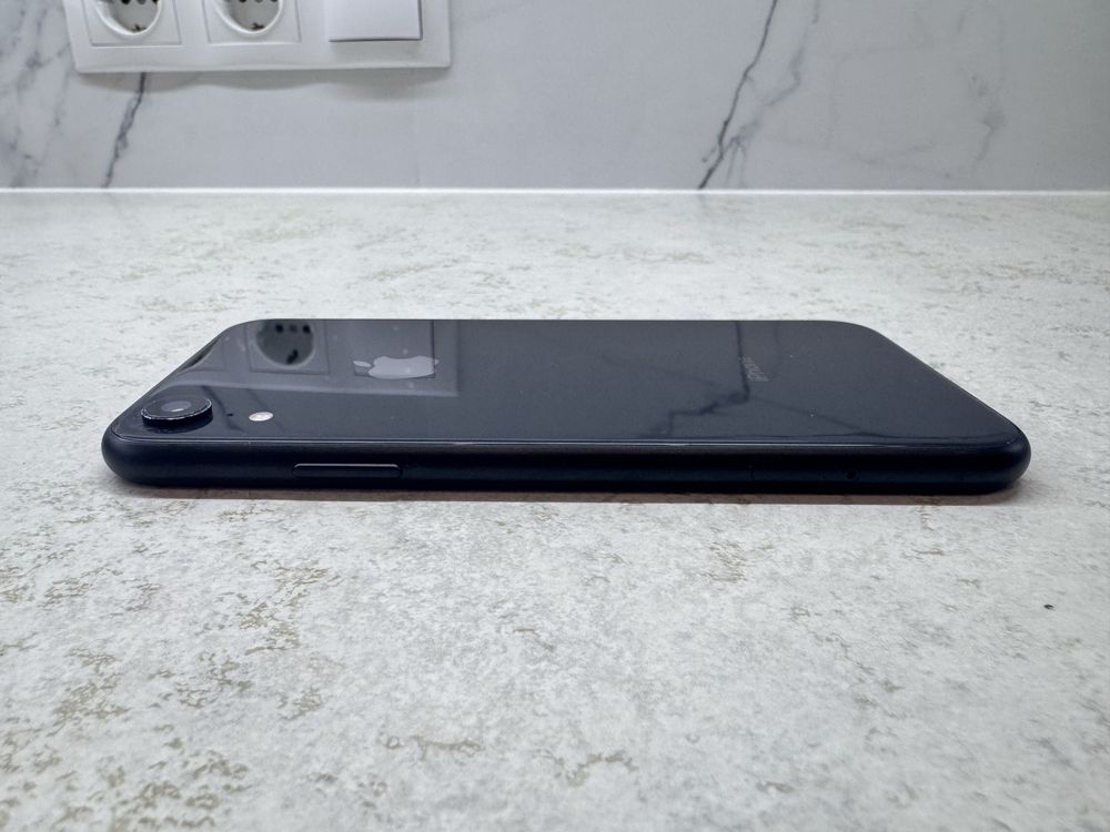 iPhone XR 64 Black