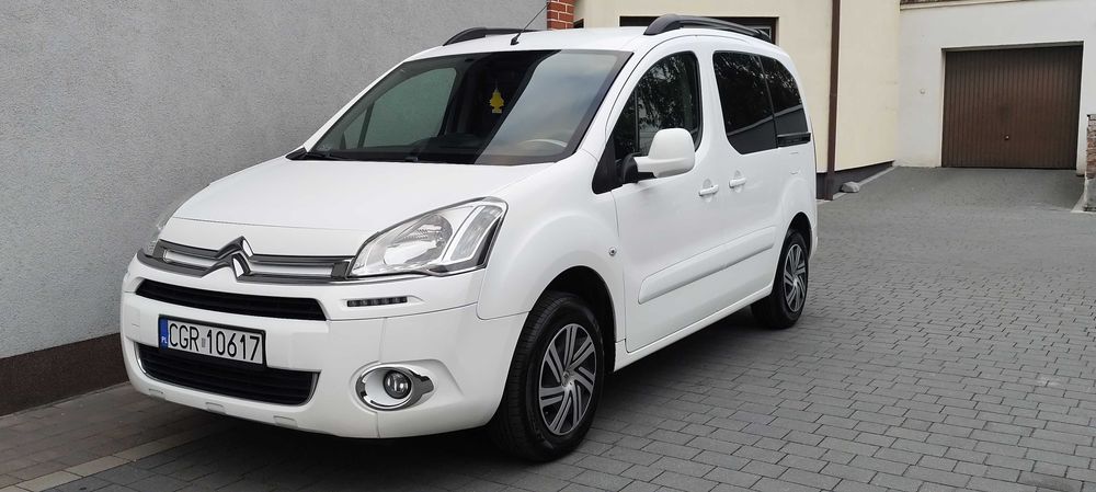 Salon Polska/2 właściciel/klima/hak/el.szyby/nowe opony/nowy rozrząd/