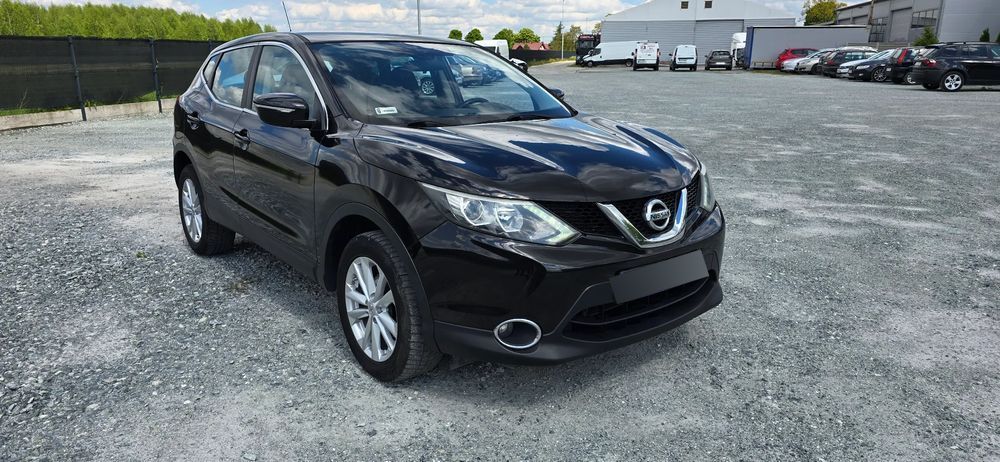 Nissan Qashqai Bardzo dobry stan Benzyna -Krajowy