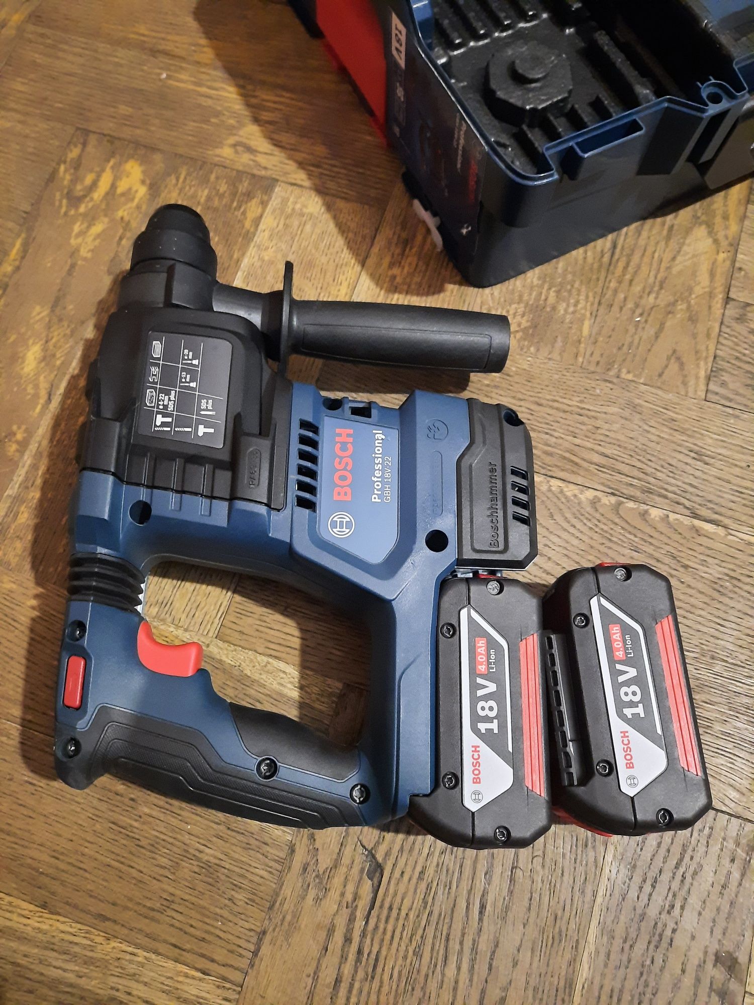 Як новий!!Безщітковий перфоратор Bosch GBH 18V-22+2акб+з/у+кейс