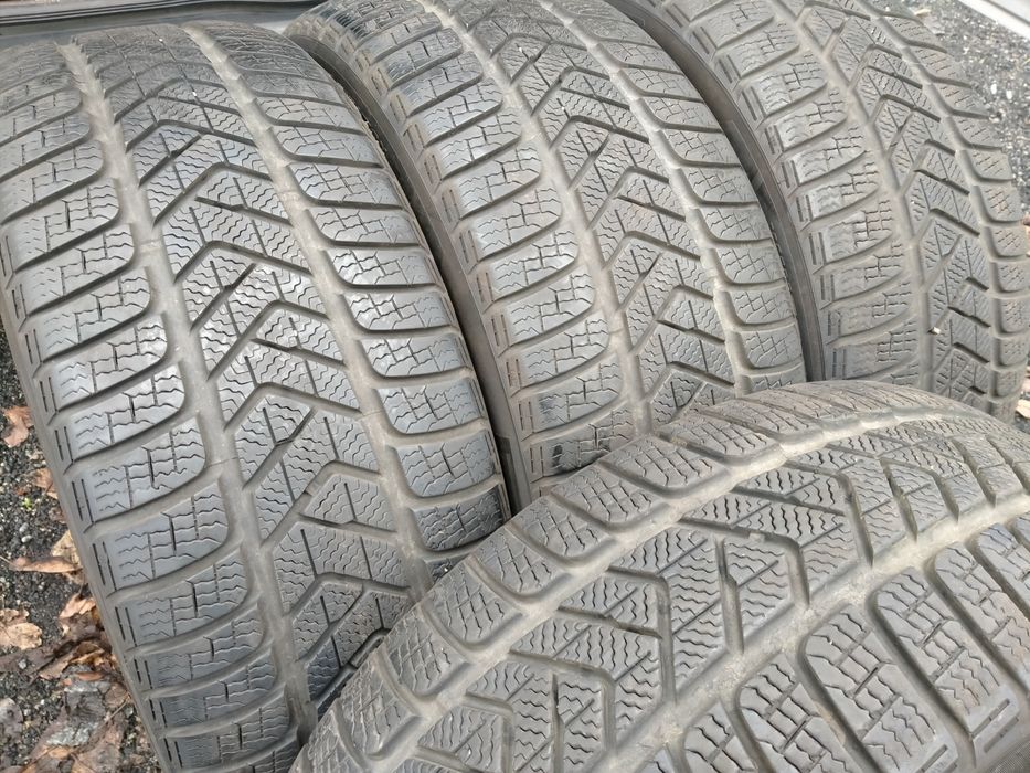 245/45r19 102V XL MO rant 6-7mm 2021r  PIRELLI Sottozero3  V-klasa