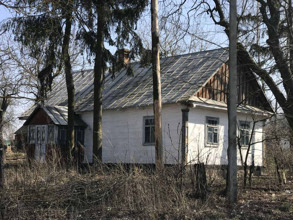 Продам будинок в центрі села Андрусіів,Гощанський район