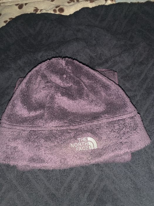 Komplet cieplutki fioletowy marka The North Face