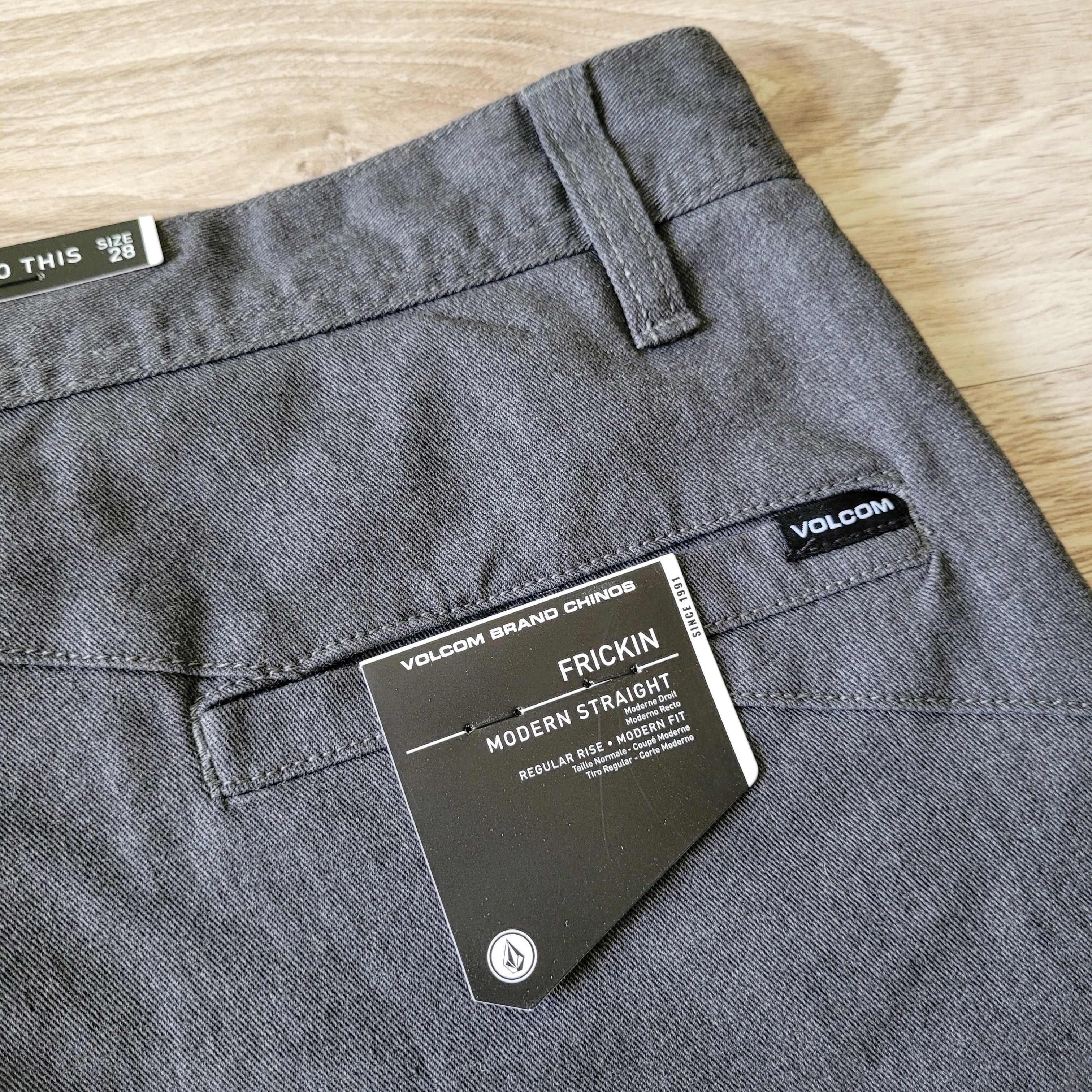 Нові VOLCOM розмір W28 XS-S чоловічі шорти чіноси Frickin Shorts сірі