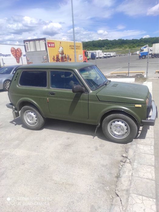 Продам Ниву 2015 року.