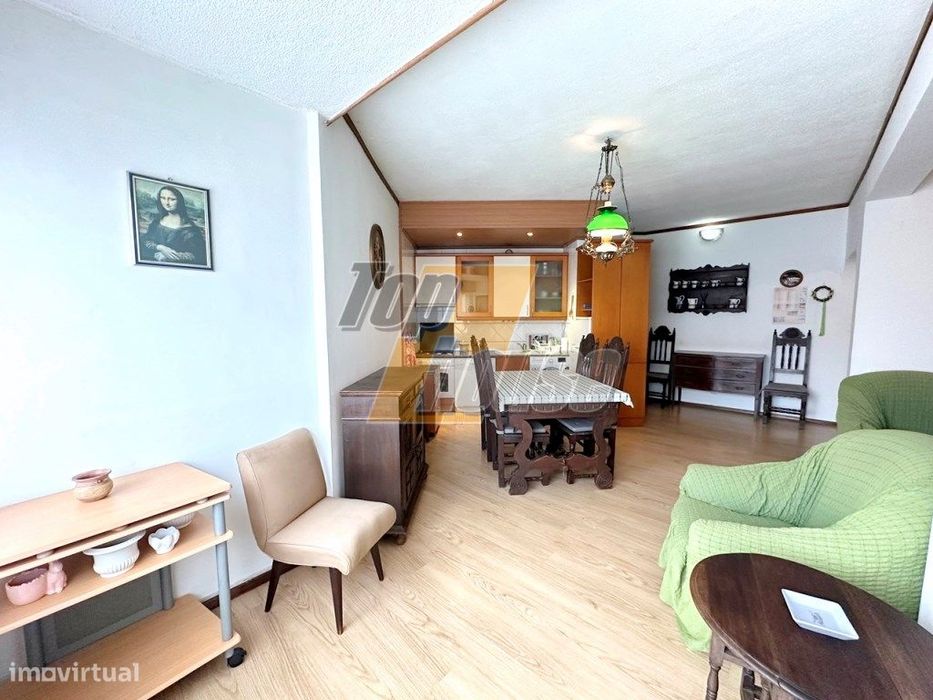 Apartamento T1 + 1 em São João da Caparica