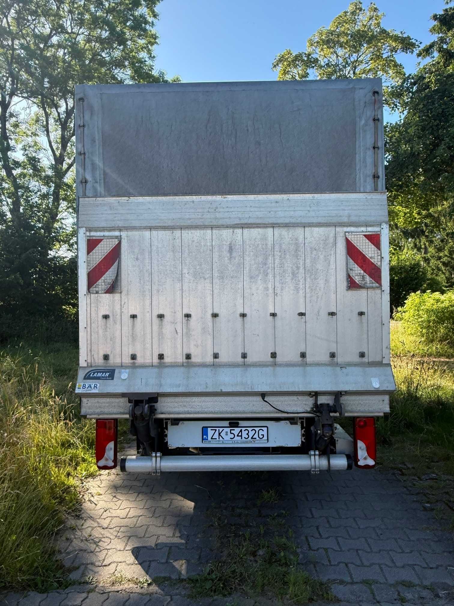 Mercedes-Benz 316 Sprinter, furgon z windą 2,2 diesel Lamar