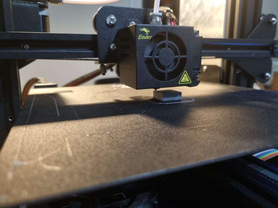 Impressora 3D Creality Ender 3 Pro