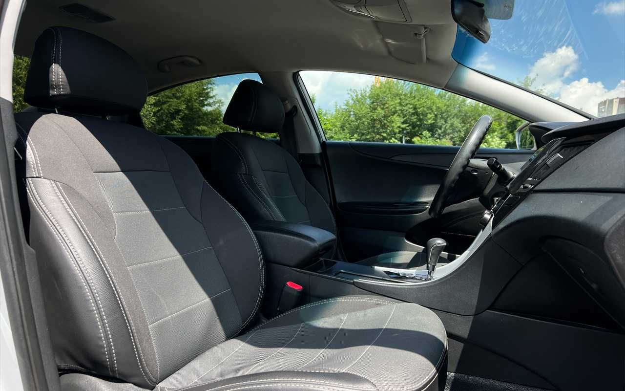 Hyundai Sonata 2011