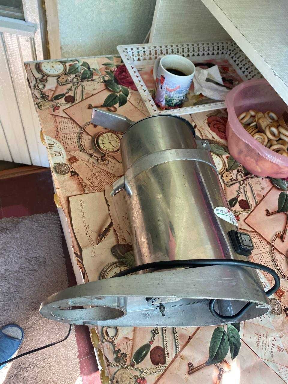 Соковижималка REMIDA SP-A/M