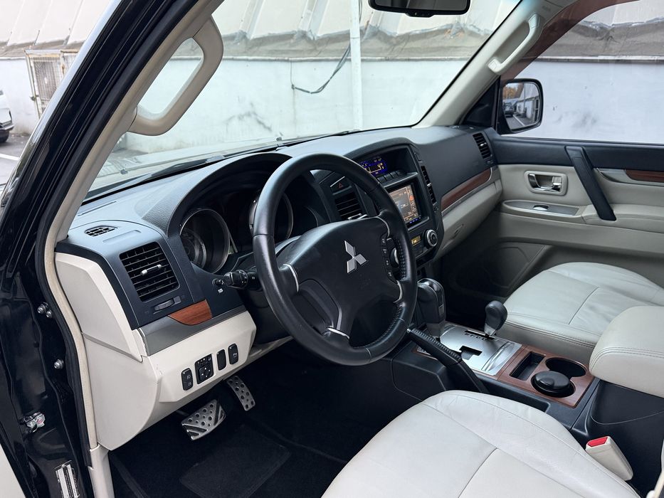 Mitsubishi Pajero Wagon 2009 3.0AT 4WD