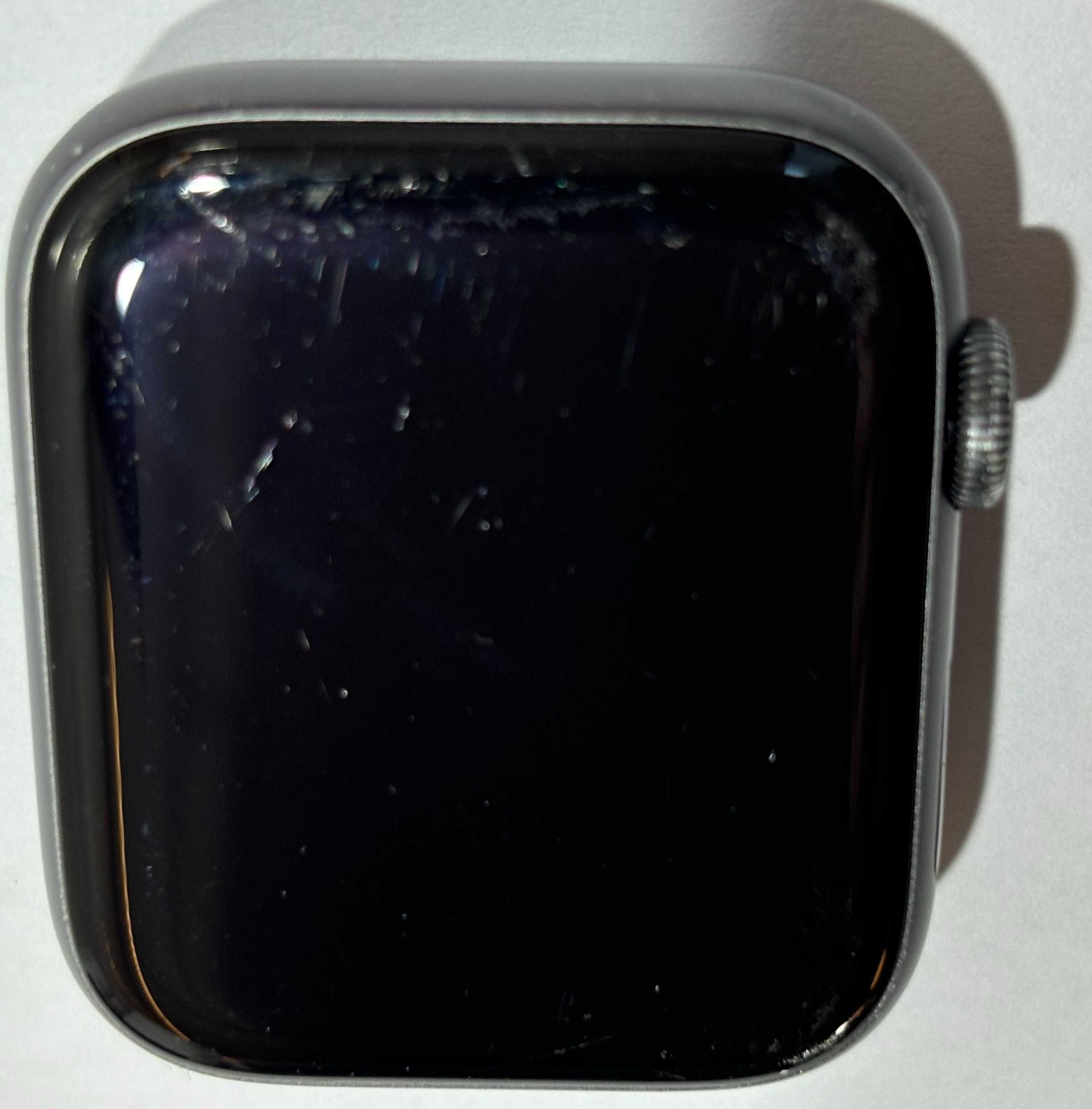 Apple Watch Series 6 44 mm gwiezdna szarość + GRATISY!