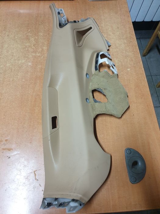 Panel słupka lewy prawy beżowy Porsche Panamera 970