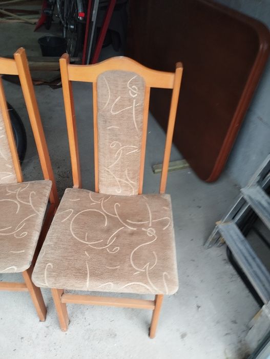 Sprzedam 5 sztuk krzeseł