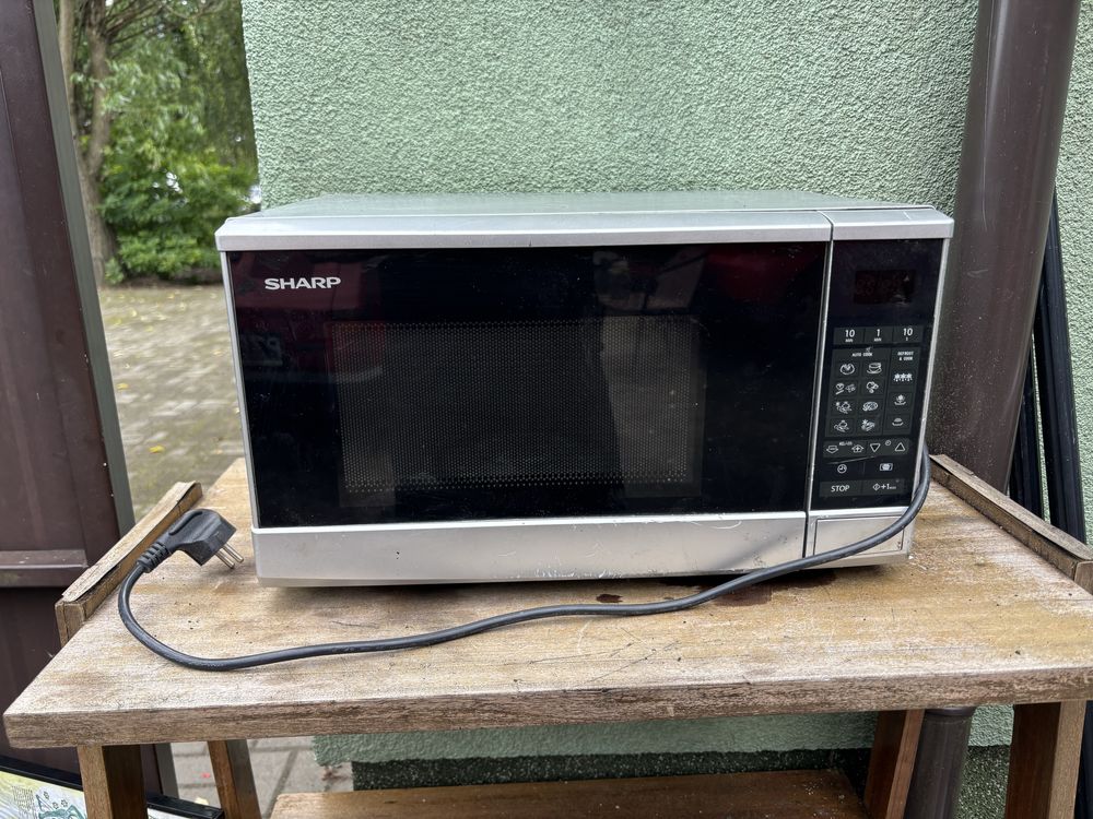 Mikrofalowka sharp