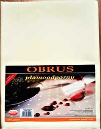 Obrus plamoodporny 120 x 120.