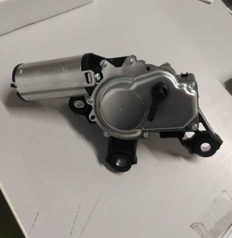 Моторчик стеклоочистителя дворников задний volkswagen 1j6955711b Б/У