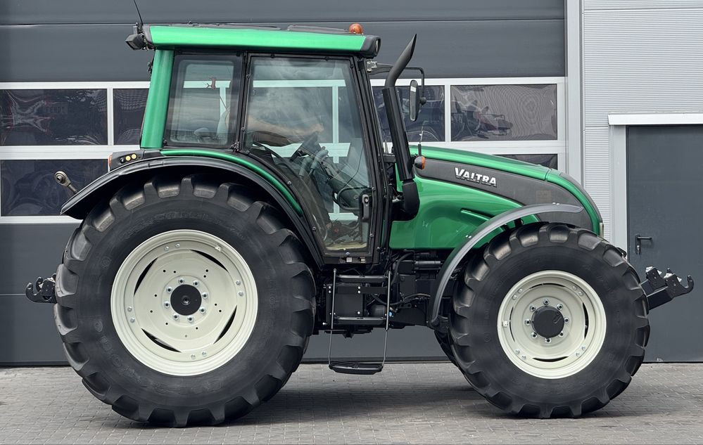 Valtra N 141 HiTec