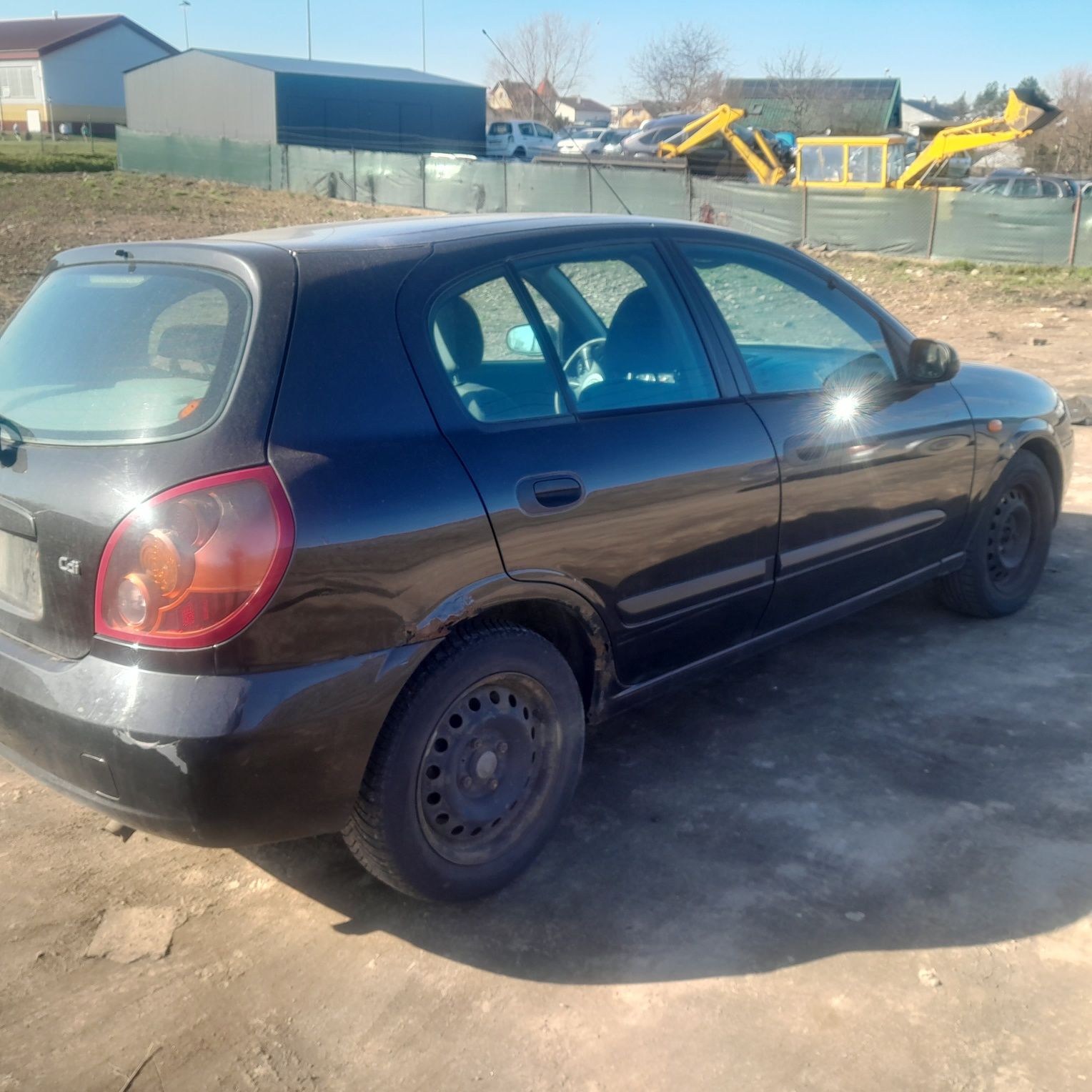Nissan Almera   na części lift