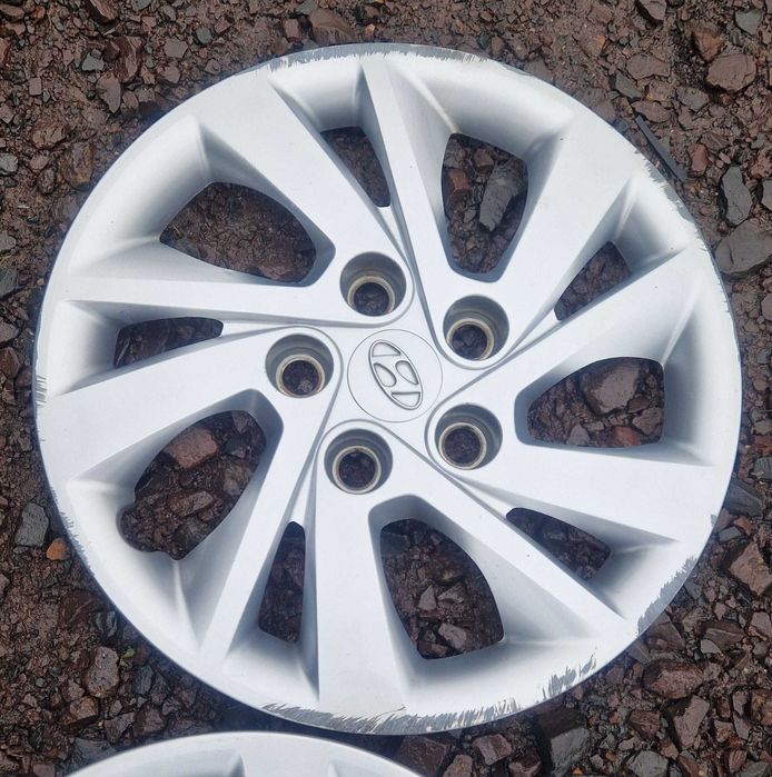 Kołpaki oryginalne Hyundai 5x114,3 15" Kpl.