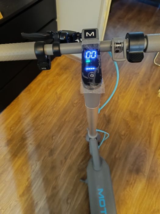 Hulajnoga Motus Scooty 10