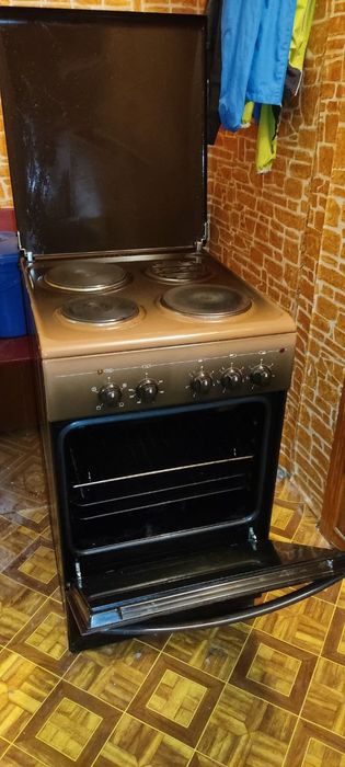 Продам електроплиту