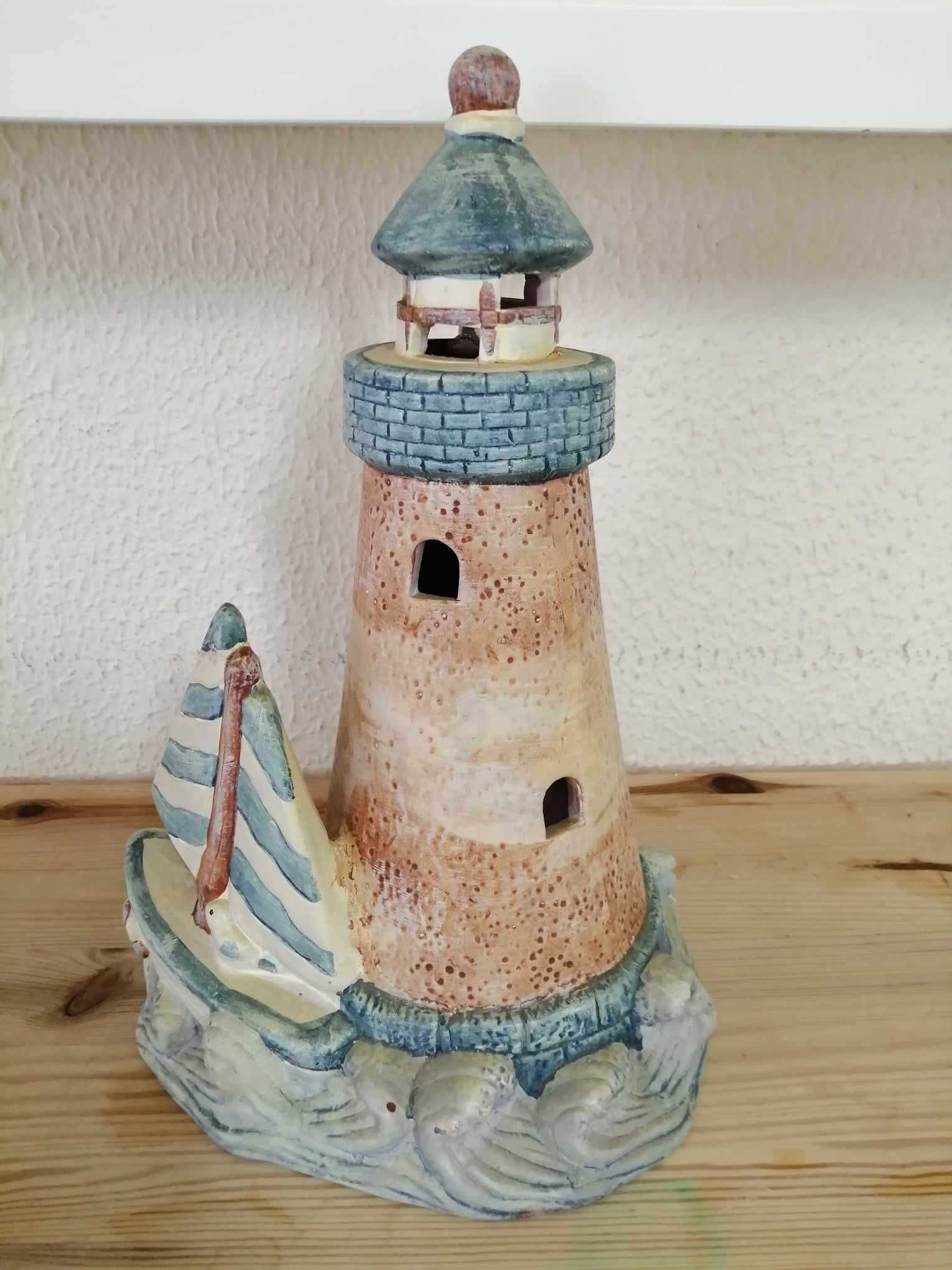 Farol e Barco em Cerâmica - Figuras Decorativas - NOVO