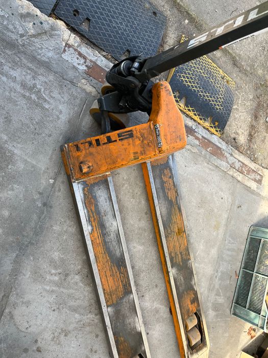 Paleciak sthill 3000kg