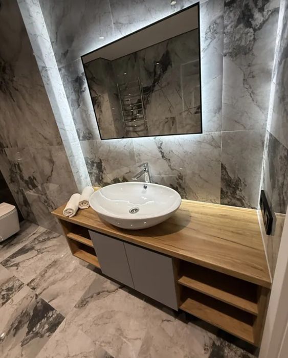 Продаж 2к квартири 67 кв. м на вул. Київська