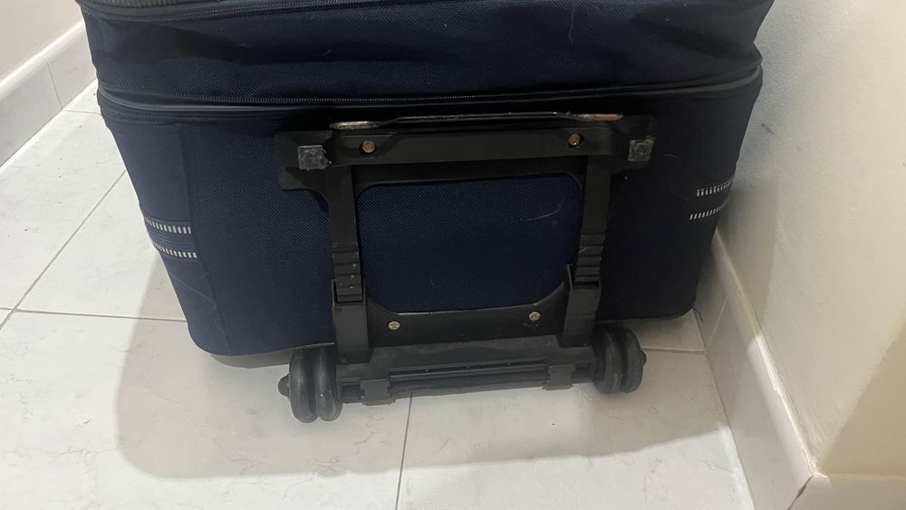 Mala preta de arrumação RAJ
