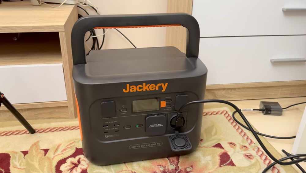 Зарядна станція Jackery Explorer 1000 pro