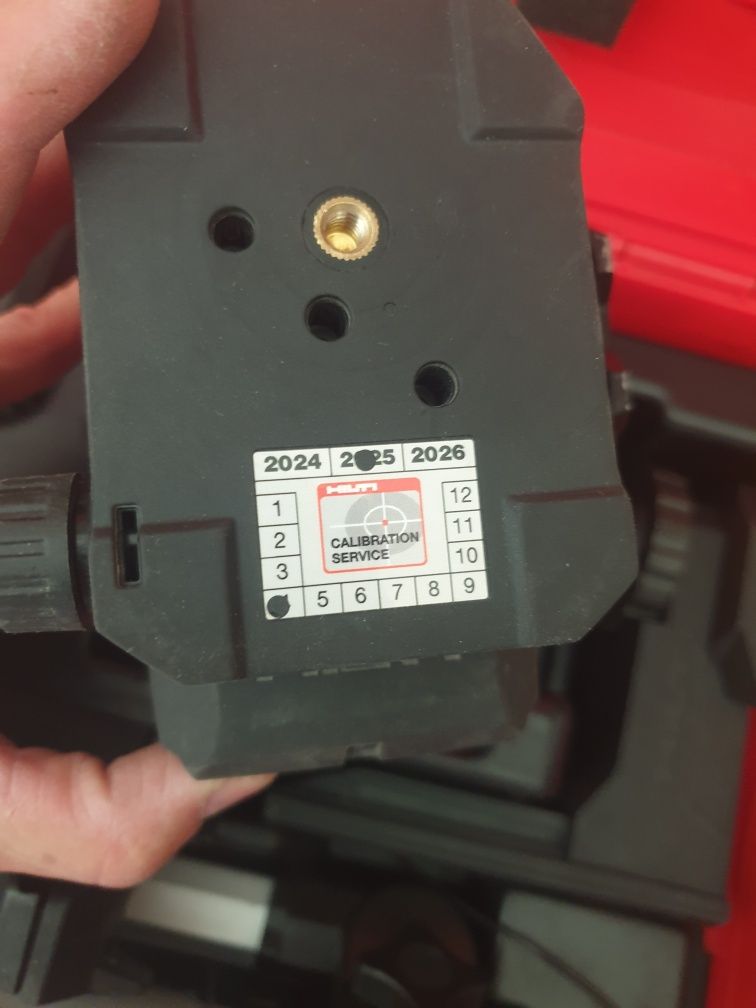 Hilti laser PM 30 trzyliniowy zielony full zestaw
