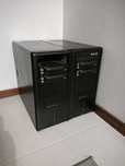 2 Servidores com gavetas CRU Dataport e monitor NEC